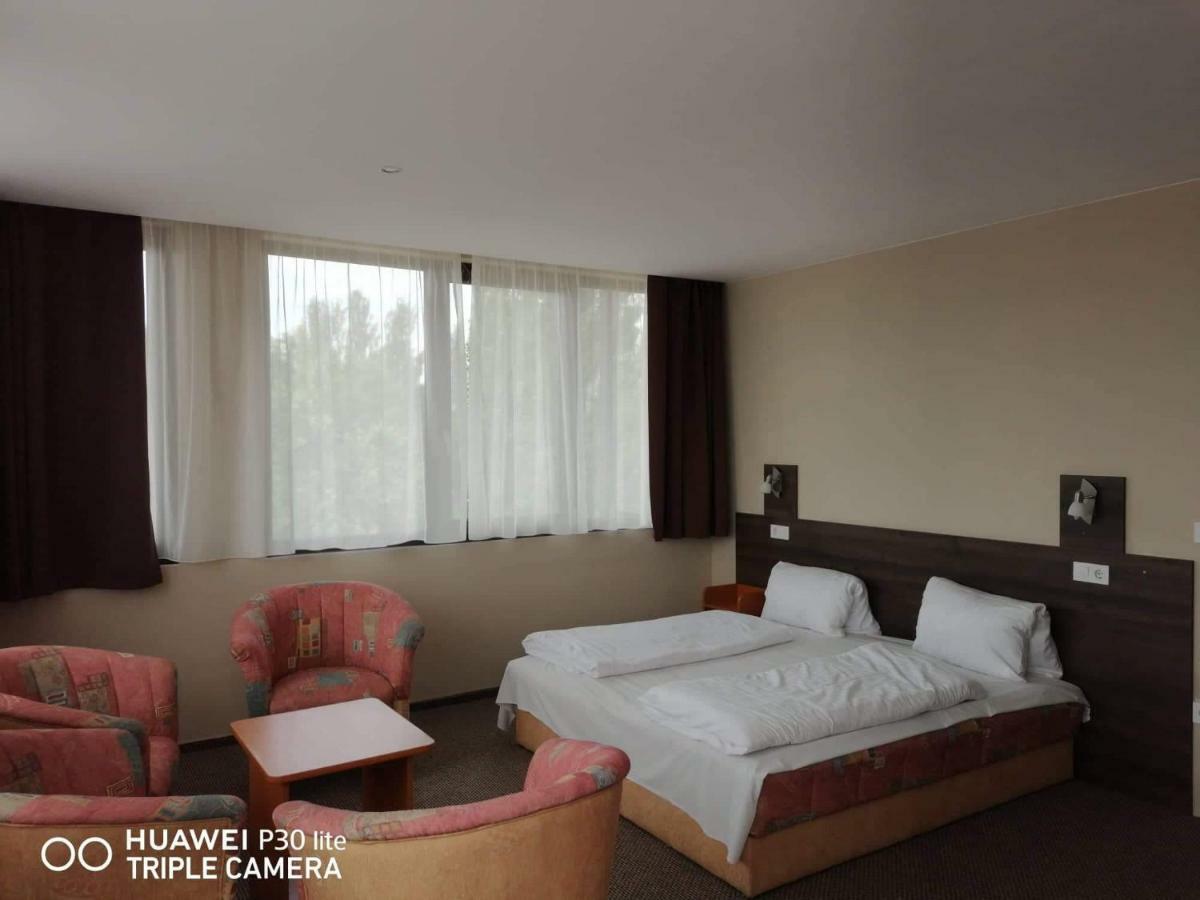Hotel Tagore Балатонфюред Экстерьер фото